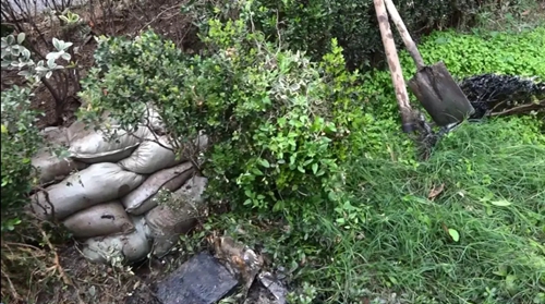 湖北荊州市排污囗&ldquo;一堵了之&rdquo; 造成生活污水倒灌街面 群眾反映強烈